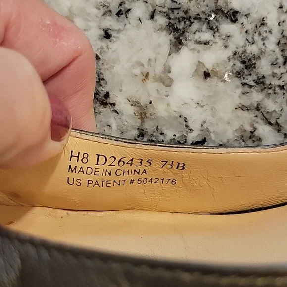 Cole Haan Women's Olive Green Heels - Picture 12 of 12